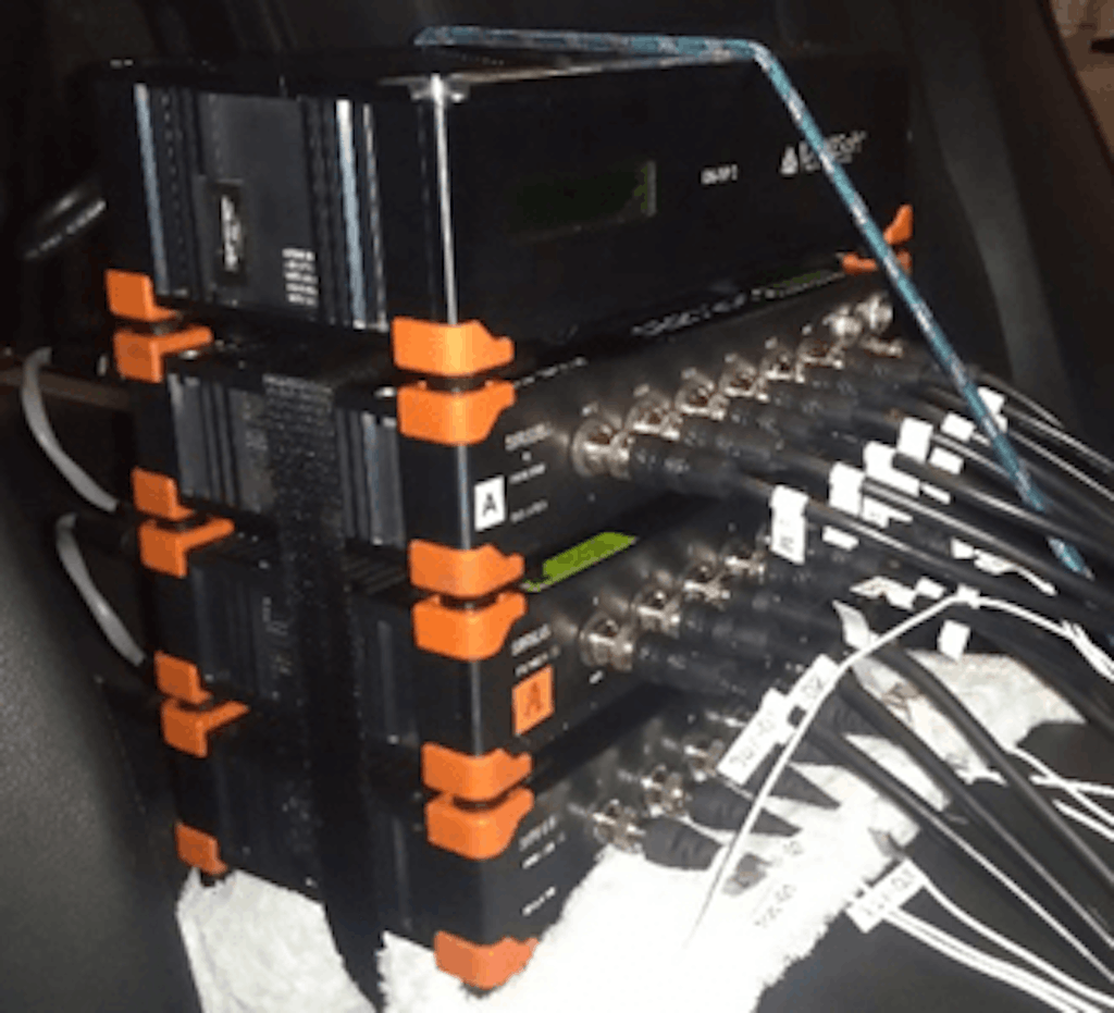 Three SIRIUS units powered by battery pack