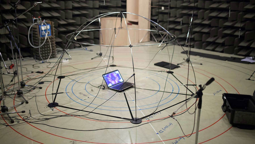 Hemisphere kit of a radius 1.36m with a distance from the sound source to the microphones of 1 meter
