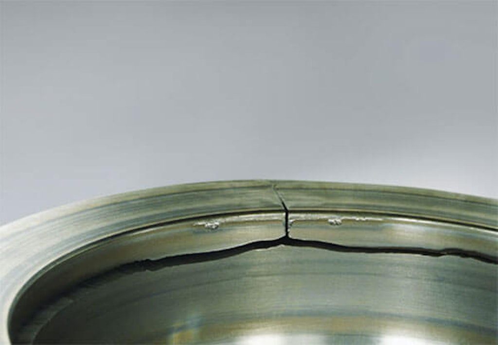 Figure 4. Bearing with outer ring crack.