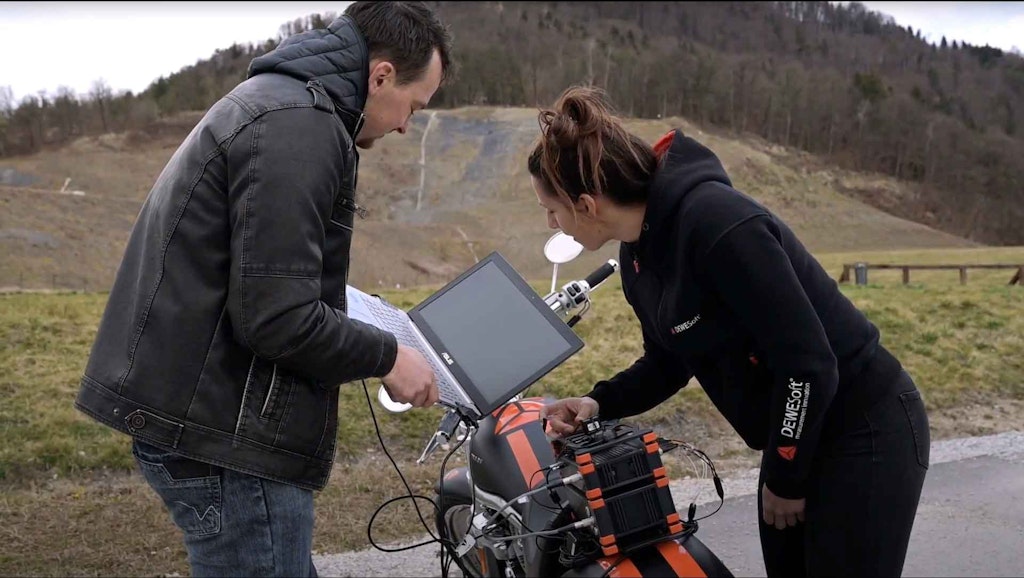 Fig. 14. The Dewesoft team during the evaluation of the bike ride measurement data.