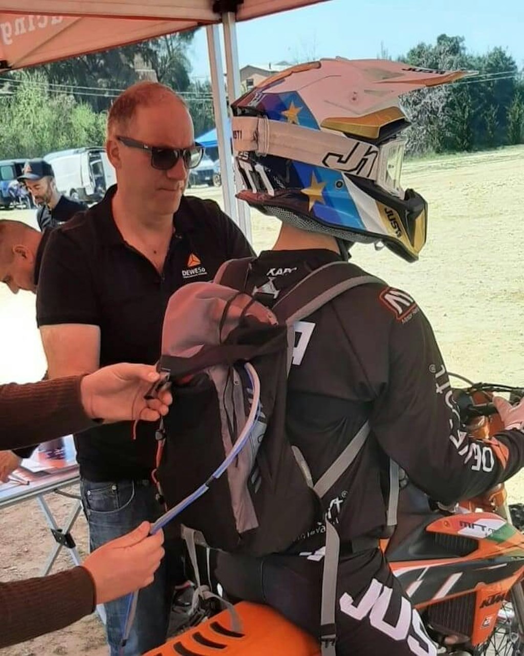 Figura 11. Valerio Lata poco prima dell’inizio dei test sulla moto elettrica.