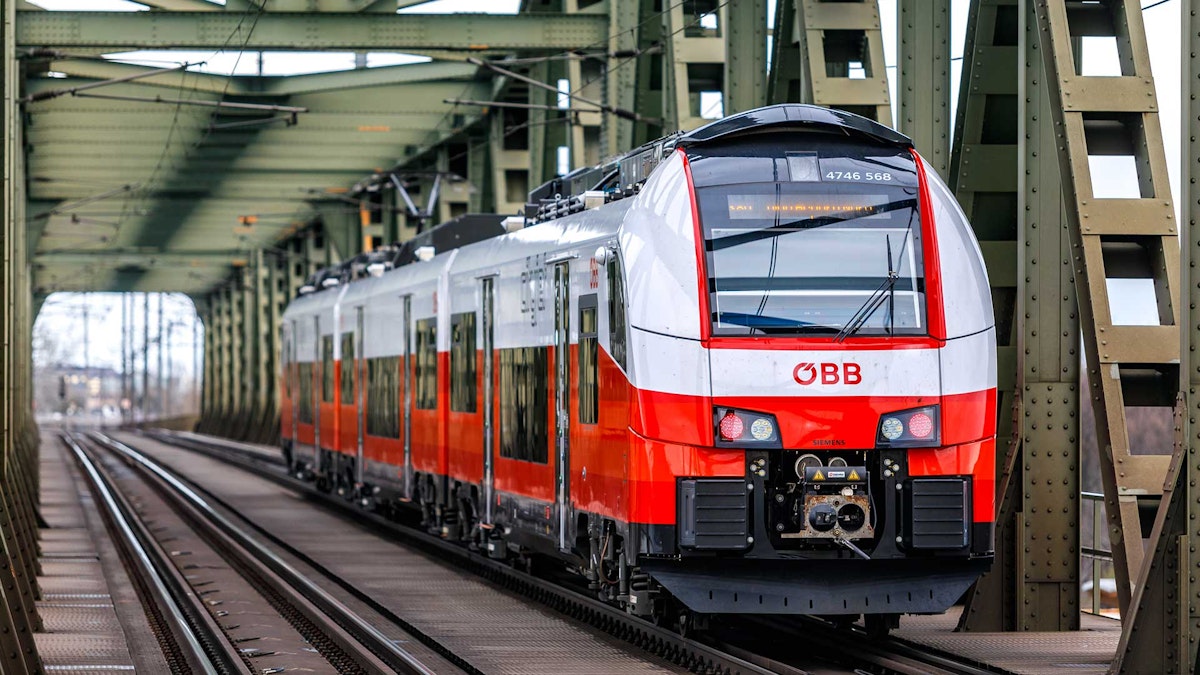 Dewesoft OBB train high-voltage infrastructure testing