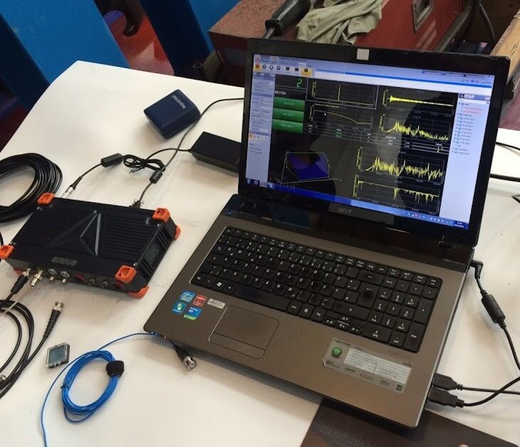 Figure 1. The SIRIUS measurement unit is connected to a standard laptop via a USB cable.