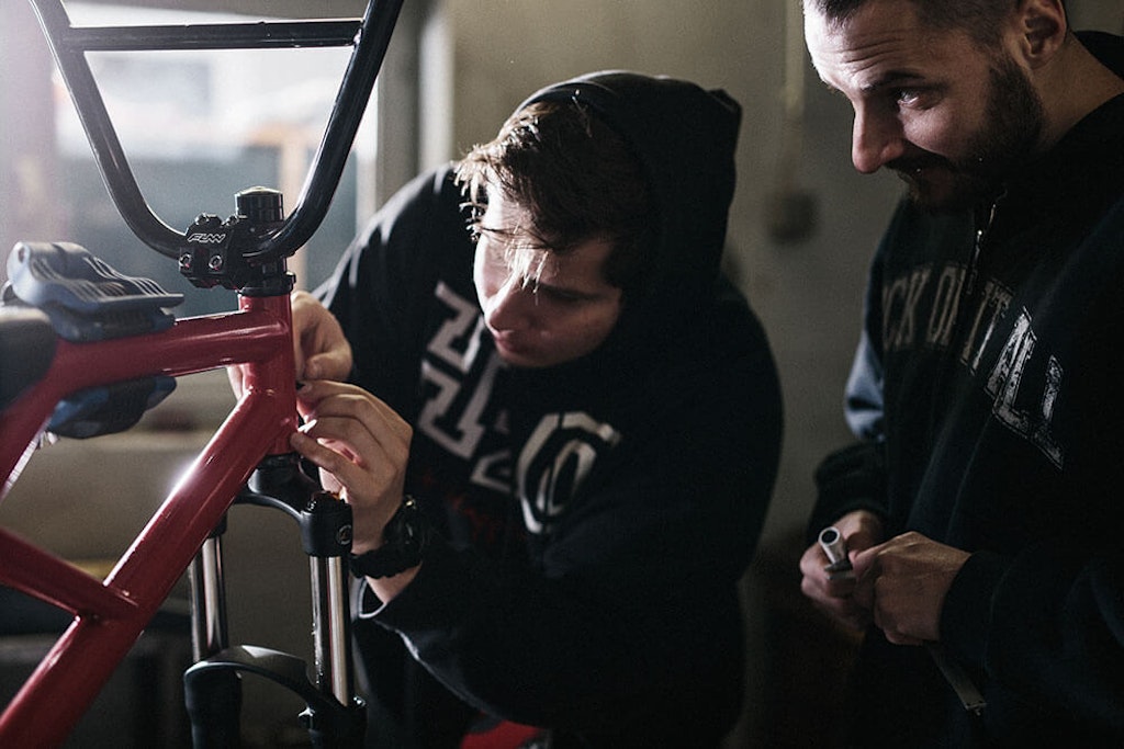 Hillstrike entrepreneurs assembling their snow-bike