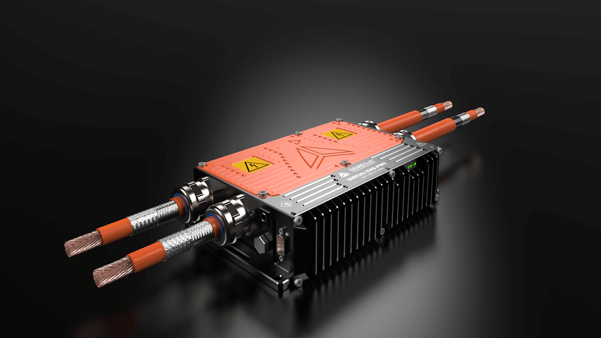 The New SIRIUSi-XHS-PWR-1000A-UNI With Accessories