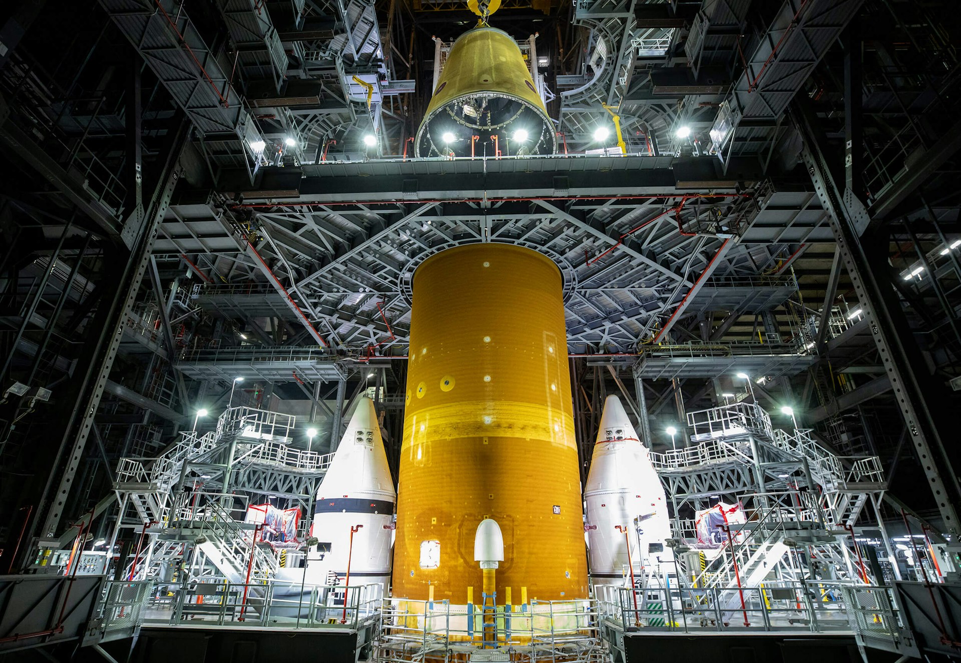 NASA SLS rocket construction