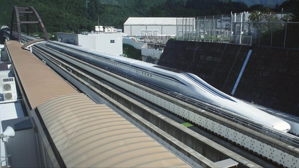 A JR Central L0 series 5-car maglev train undergoing test-running on the Yamanashi Test Track