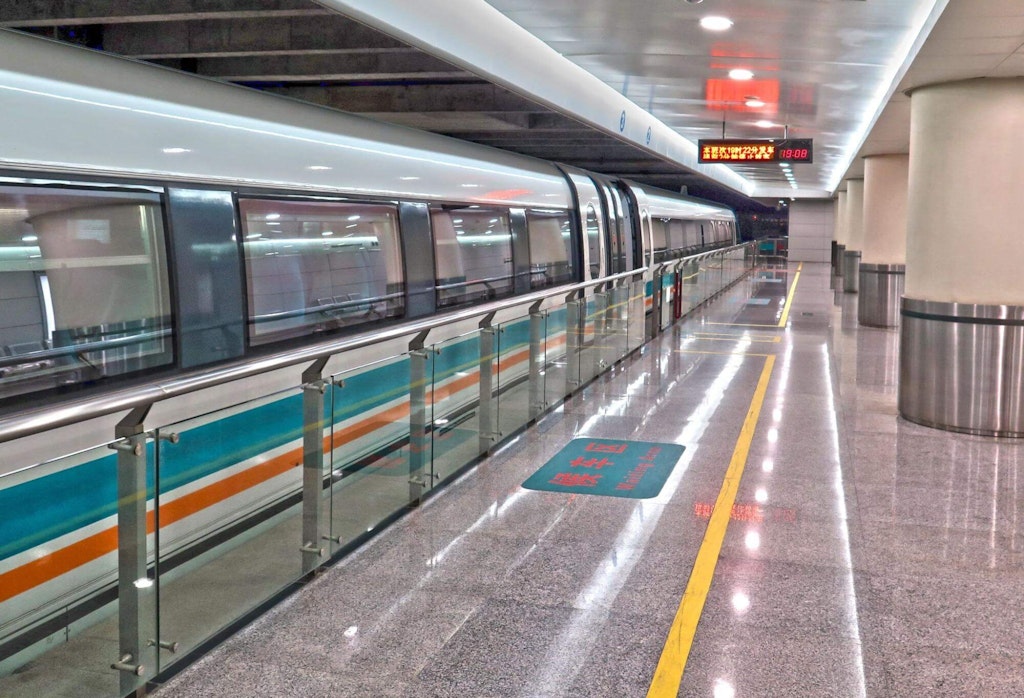 A Shanghai Transrapid train at the station