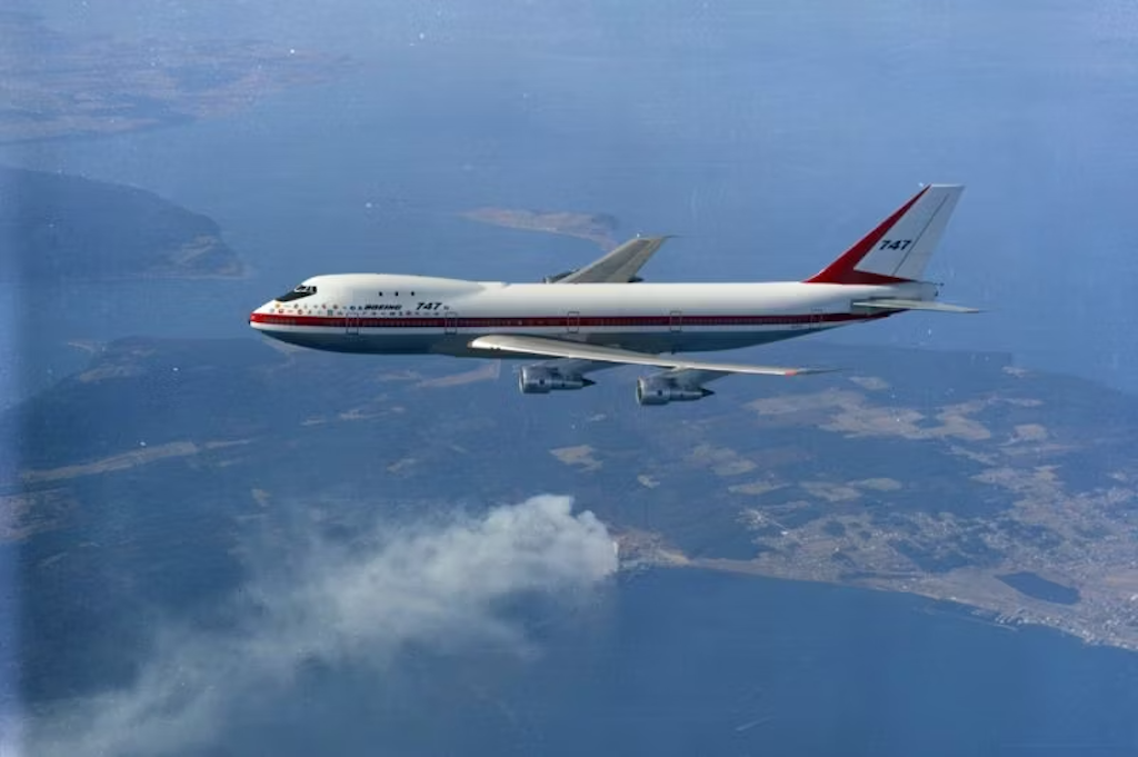 RA001 an ihrem ersten Flugtag. (Foto vom Museum of Flight)