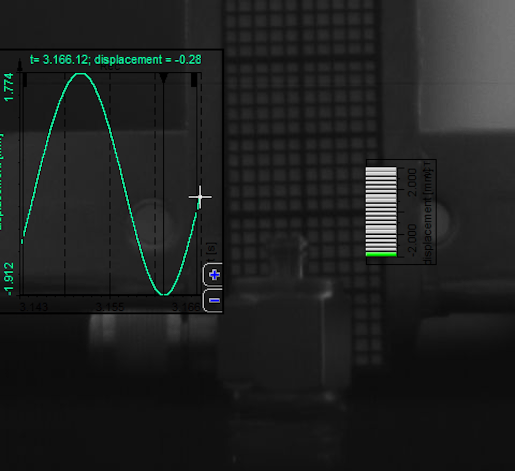 Calculated displacement and recorded displacement in the bottom position