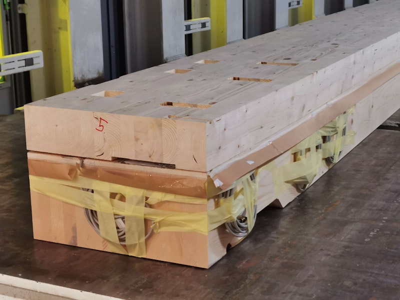 Sensor position planning in three layers and a prepared timber cross-section before block-gluing