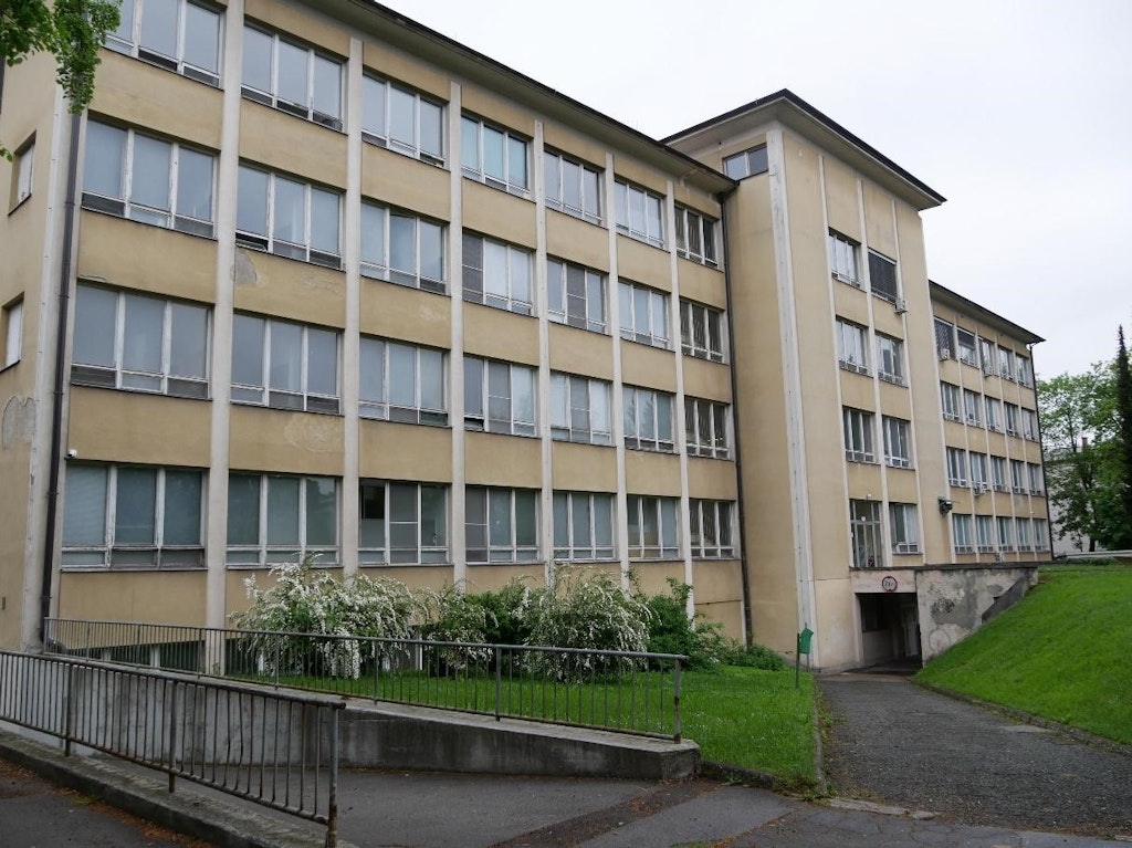 Figure 1. The northern wing of the Peter Držaj Hospital in Ljubljana.