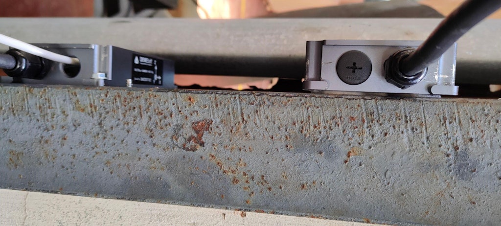 Figure 5. The layer of glue used for fixing is visible on the module on the right.