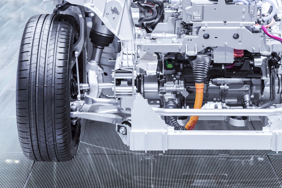 Motor híbrido y eléctrico