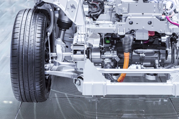 Motor híbrido y eléctrico
