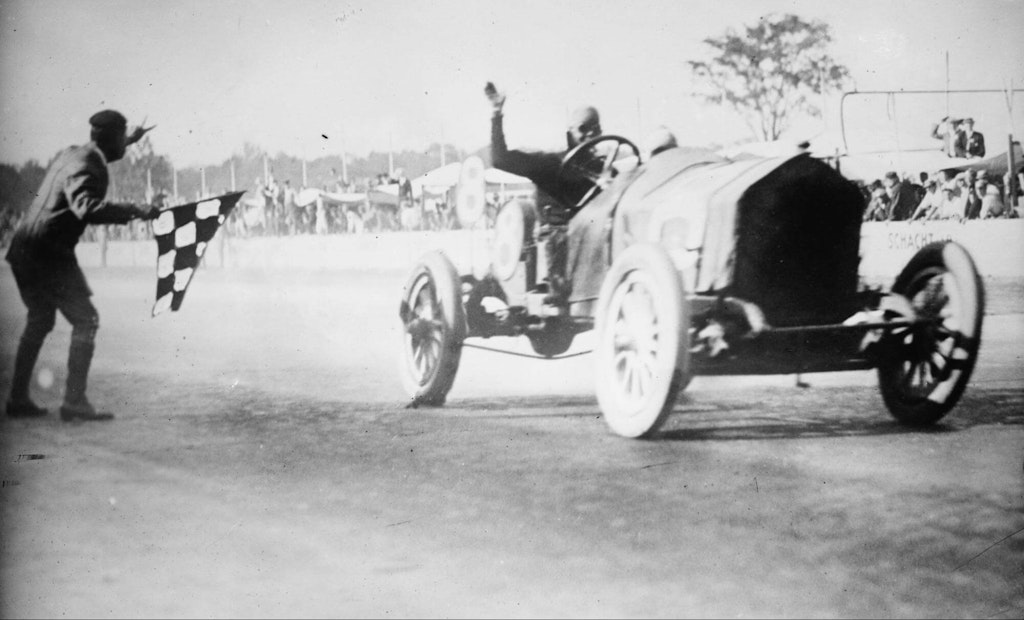 Joe Dawson winning the 1912 Indianapolis 500, Bain News Service, Public domain via Wikimedia Commons