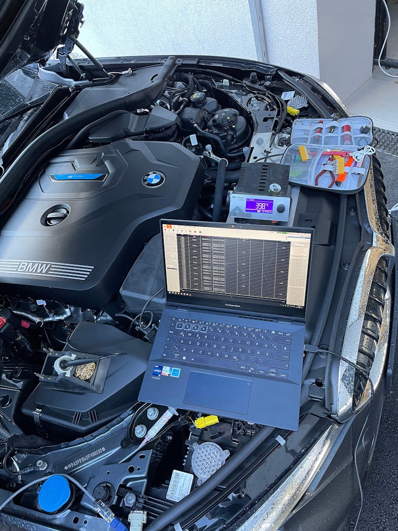 Installing the CAN sniffer and other sensors in the engine compartment. Installing the CAN sniffer and other sensors in the engine compartment.