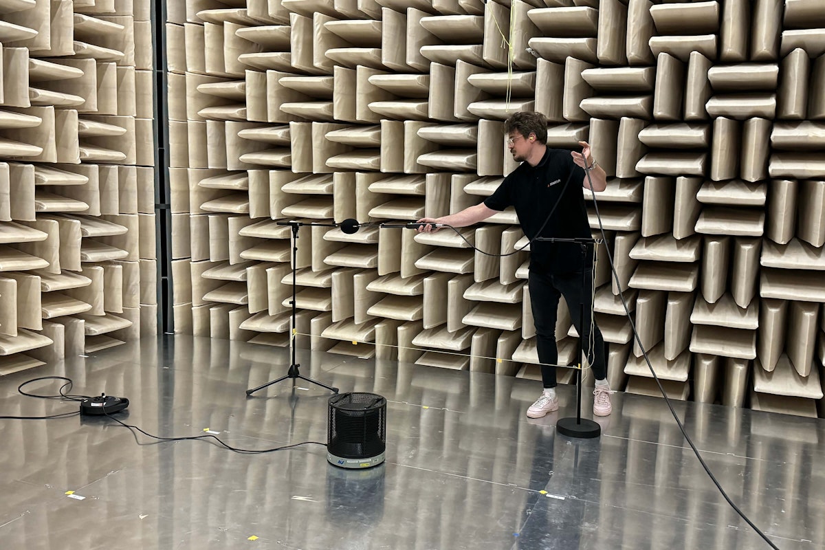 How Precise is Measuring Sound Power by Sound Intensity