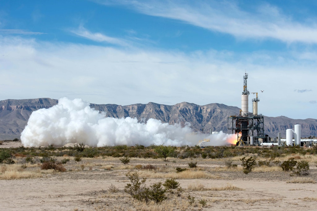 Blue Origin test-fires a powerful new hydrogen and oxygen-fueled rocket engine at its West Texas facility. Lauren Harnett, Public domain, via Wikimedia Commons