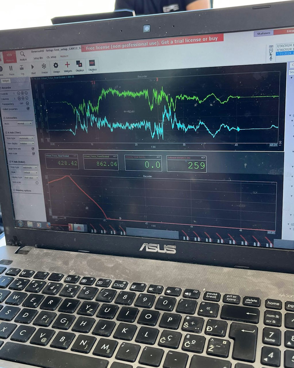 Figure 10. Live data monitoring. 