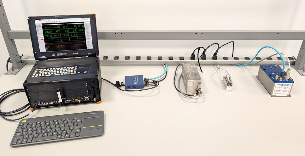 Varios dispositivos Scanivalve están conectados a la computadora DAQ mediante un conmutador Ethernet no gestionado.