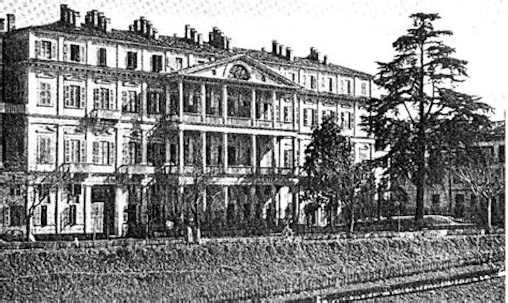Figure 1. Photograph from the early 1900s.