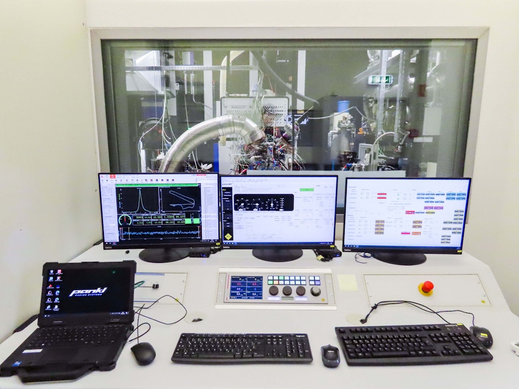 Figure 3. The KS Tornado test bench connects to the Dewesoft CEA combustion engine analyzer.