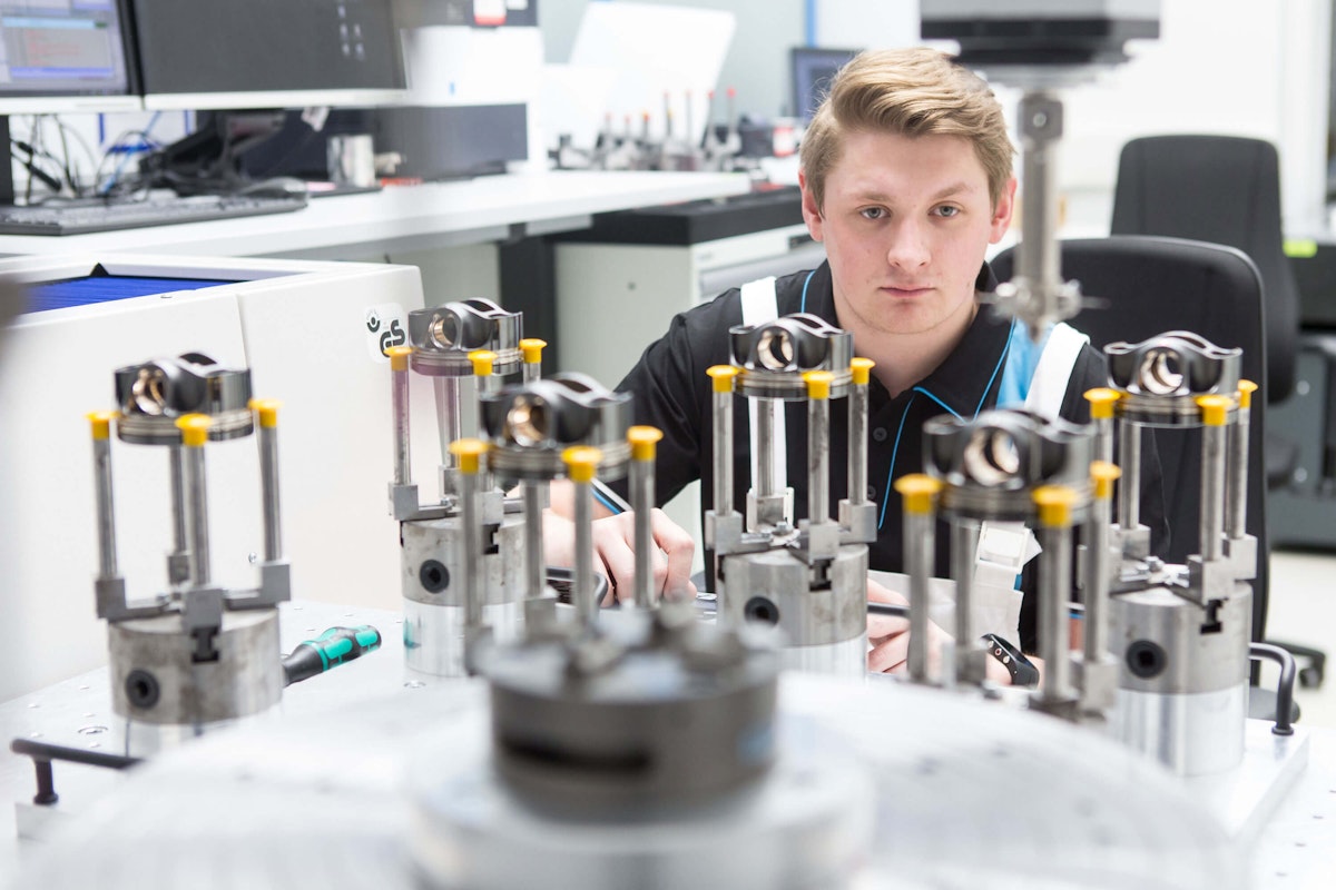 High-Performance Engine Testing with Dewesoft CEA | Dewesoft