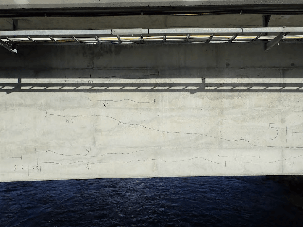Figure 3. Examples of the observed horizontal cracks in the Autio bridge beams, some extending for many meters.