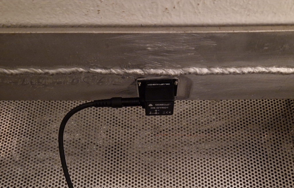 Figure 4. DS-GYRO1 to measure the movement of the CTV during operation.