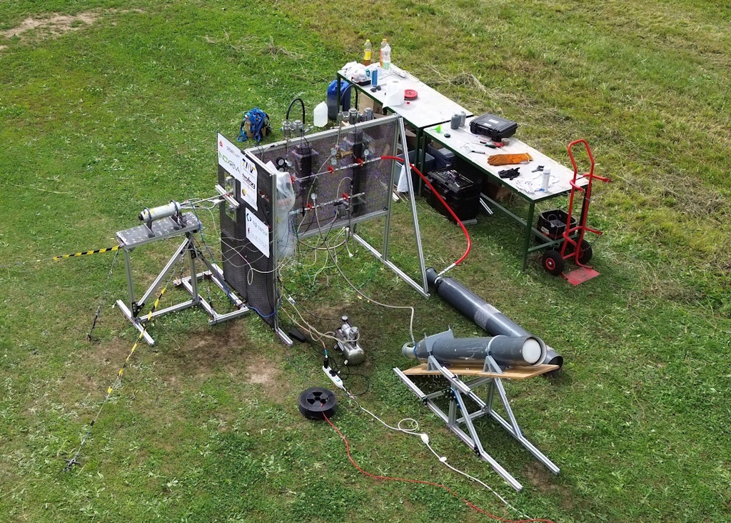 Test bench moments before the hot fire-ing.
