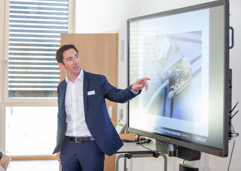 Konrad Schweiger, Dewesoft GmbH Konrad Schweiger, Dewesoft GmbH