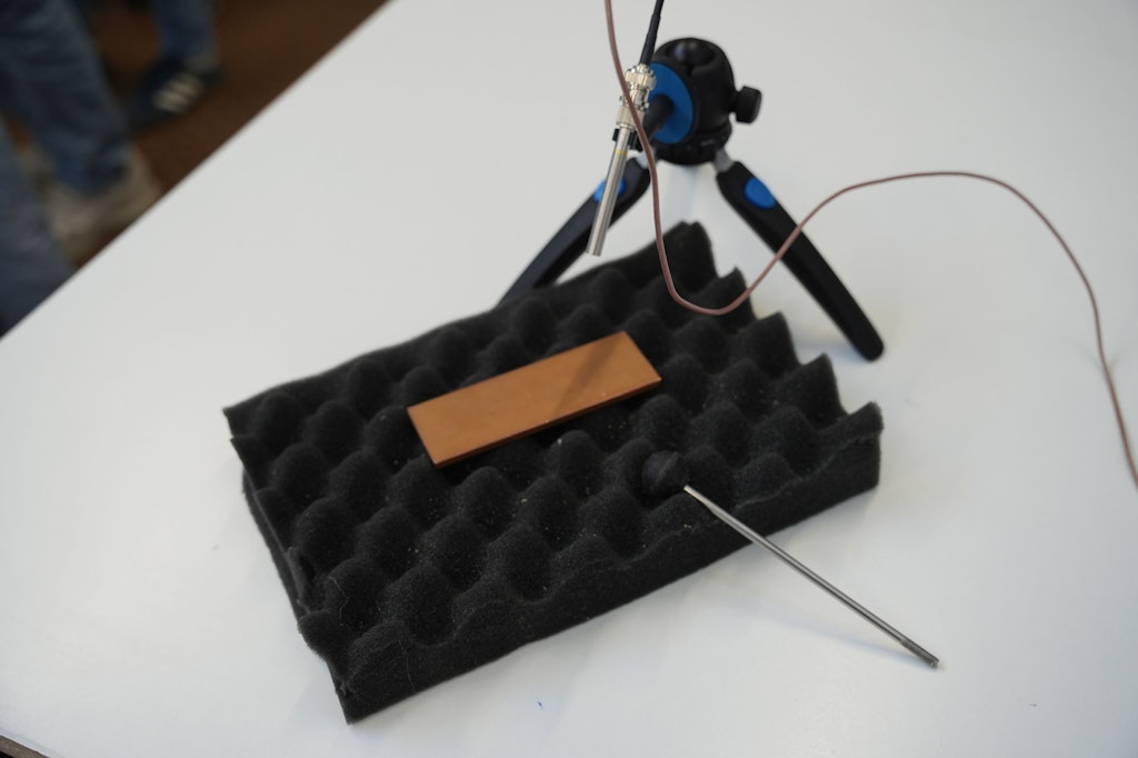 Detail of the copper test beam.