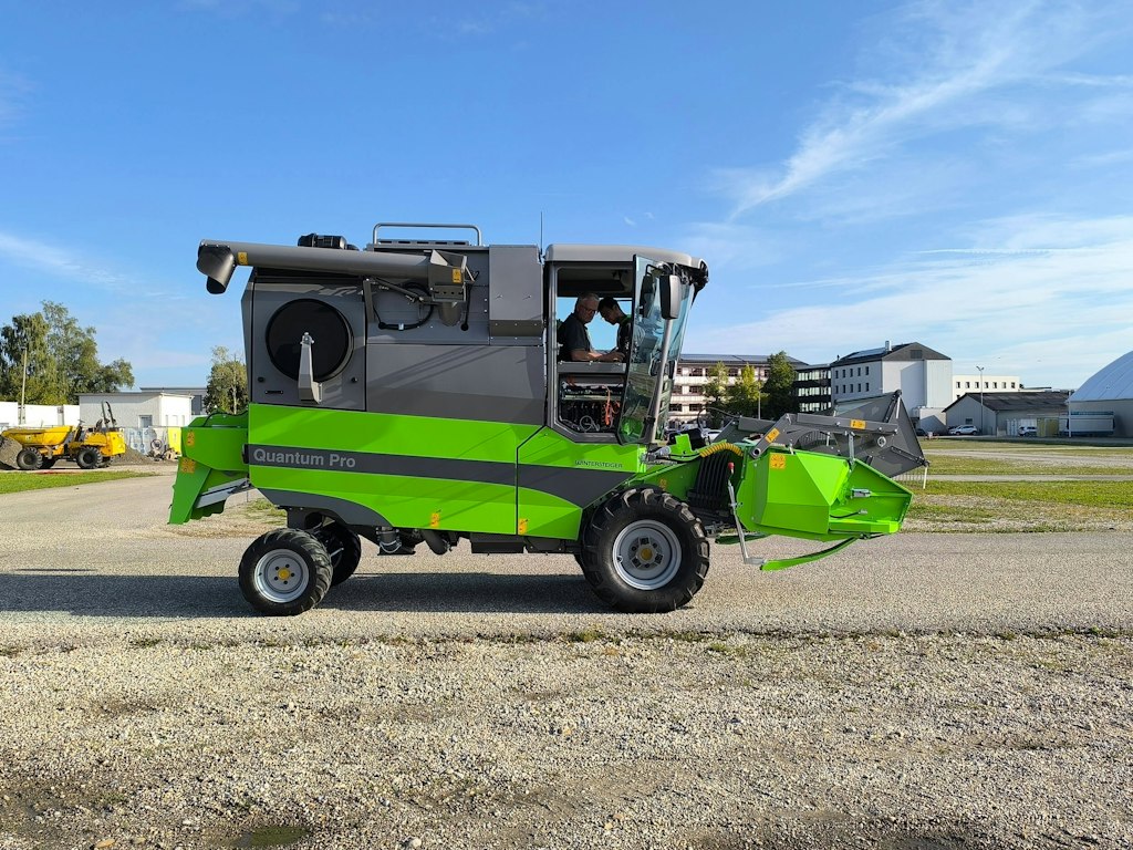 Remote Load Testing on a Combine Harveste | Dewesoft