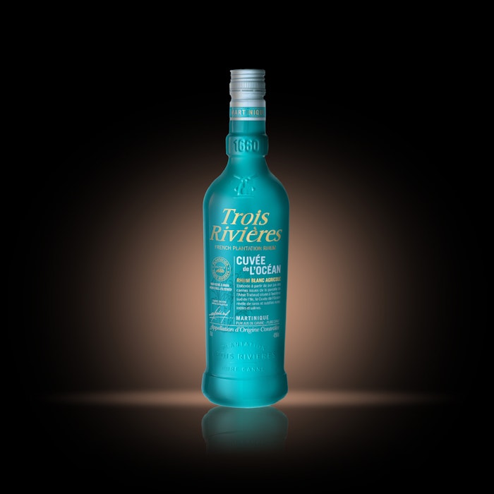 https://www.datocms-assets.com/53554/1644593637-trois_rivieres_cuvee.jpg?auto=format&h=700