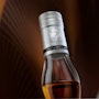 https://www.datocms-assets.com/53554/1651056098-grand-marnier-cuvee-du-centenaire_02.jpg?auto=format&h=90