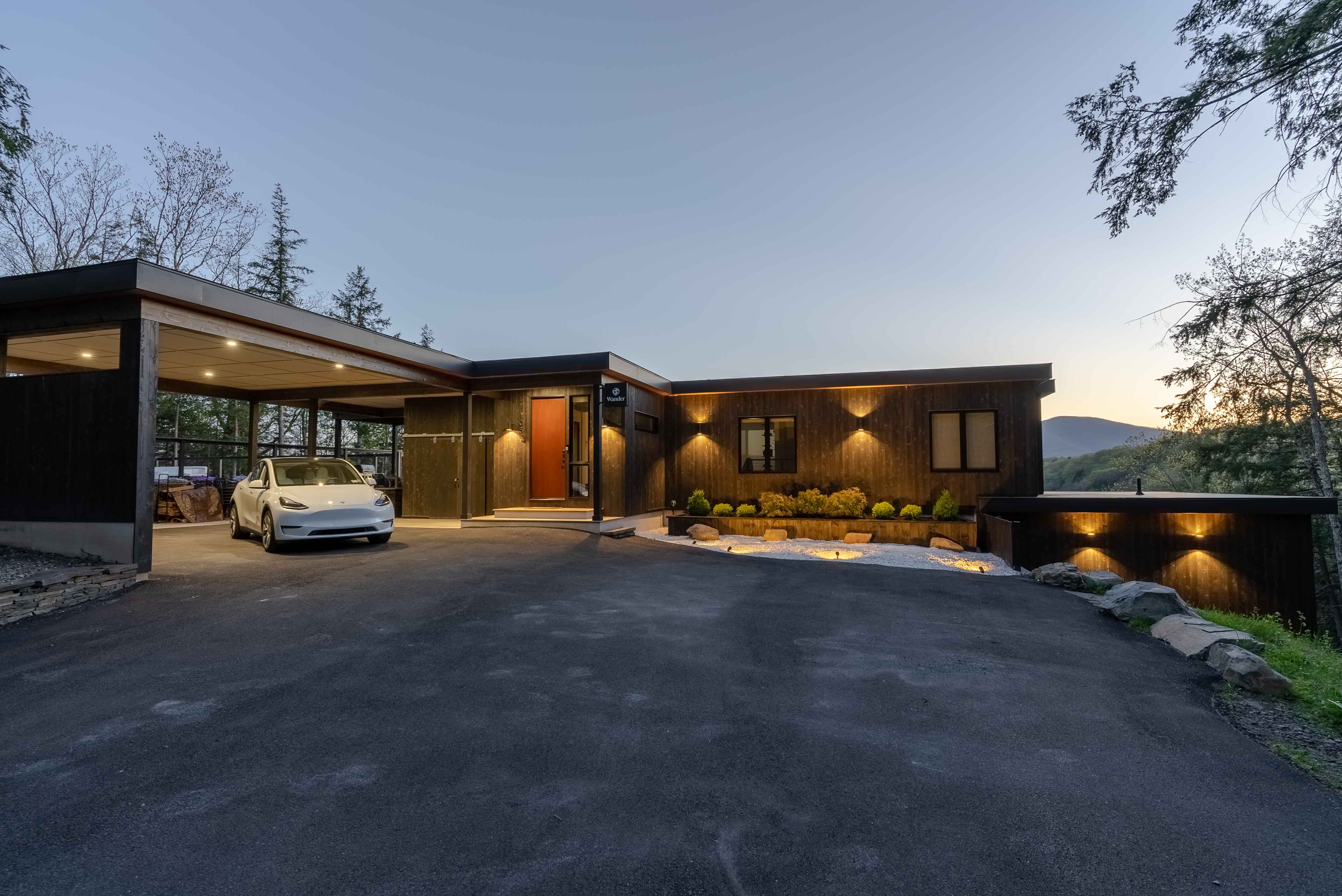 Wander Hudson Valley Vacation Rentals
