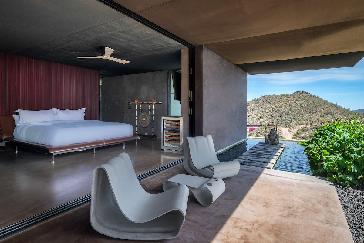 Wander Cave Creek Primary Bedroom