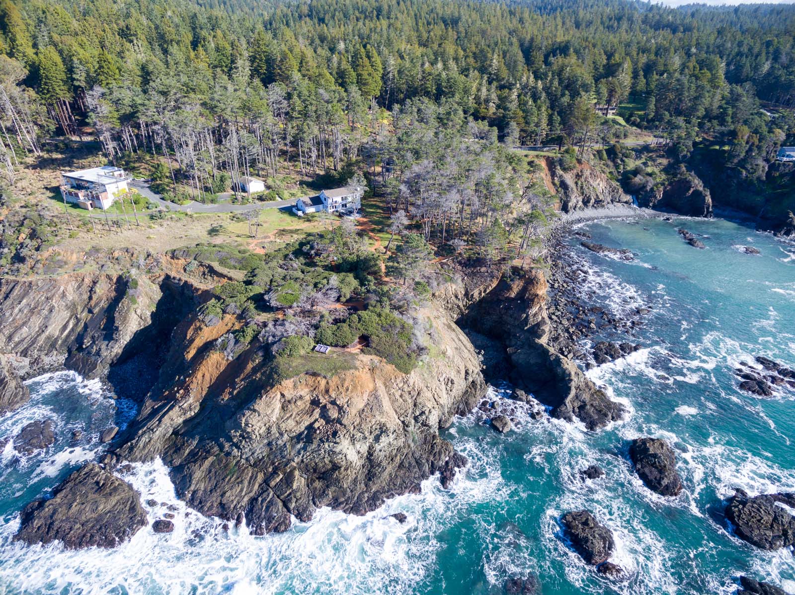 Wander vacation rentals with private hot tub