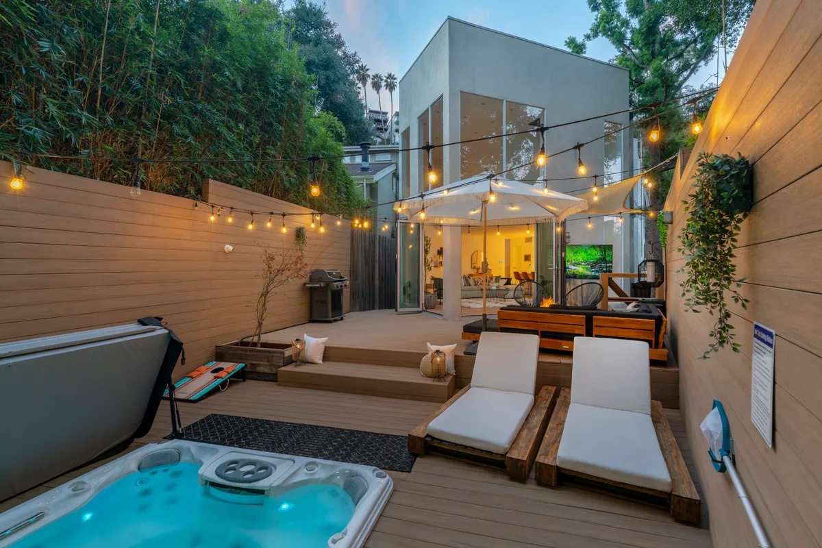 Welcome to Beverly Hills, Los Angeles