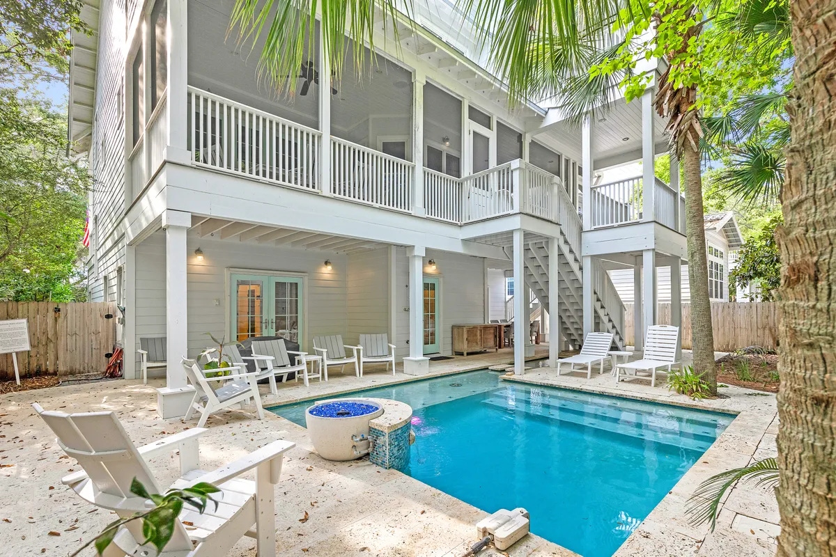 Welcome to your large group retreat in Seagrove Beach