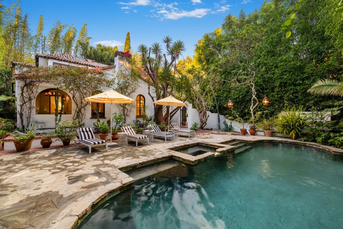 Discover more large groups activities in Beverly Hills