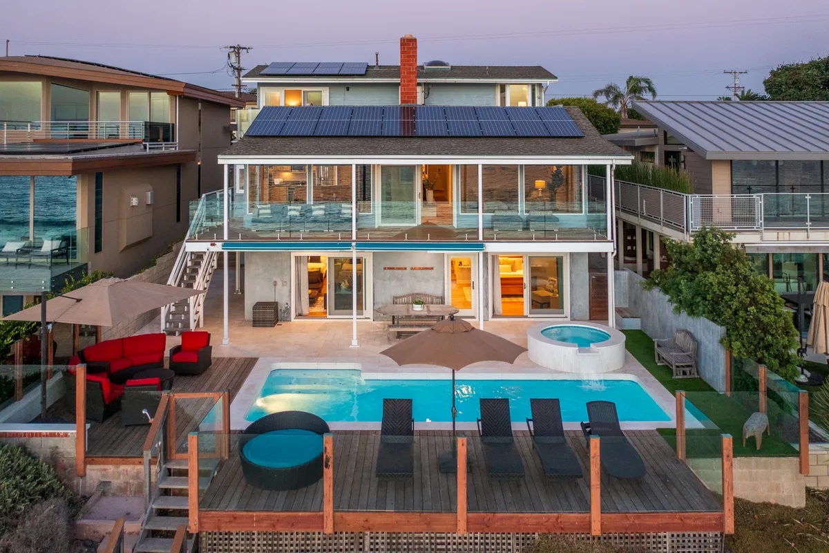 Discover more large groups activities in Encinitas