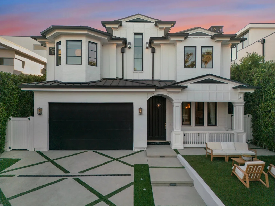 Discover more large groups activities in West Hollywood