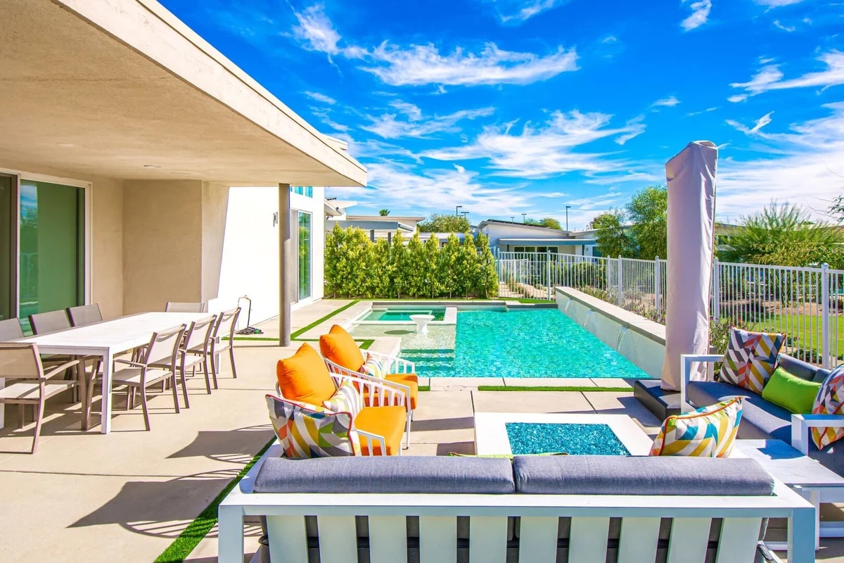 Welcome to Palm Desert