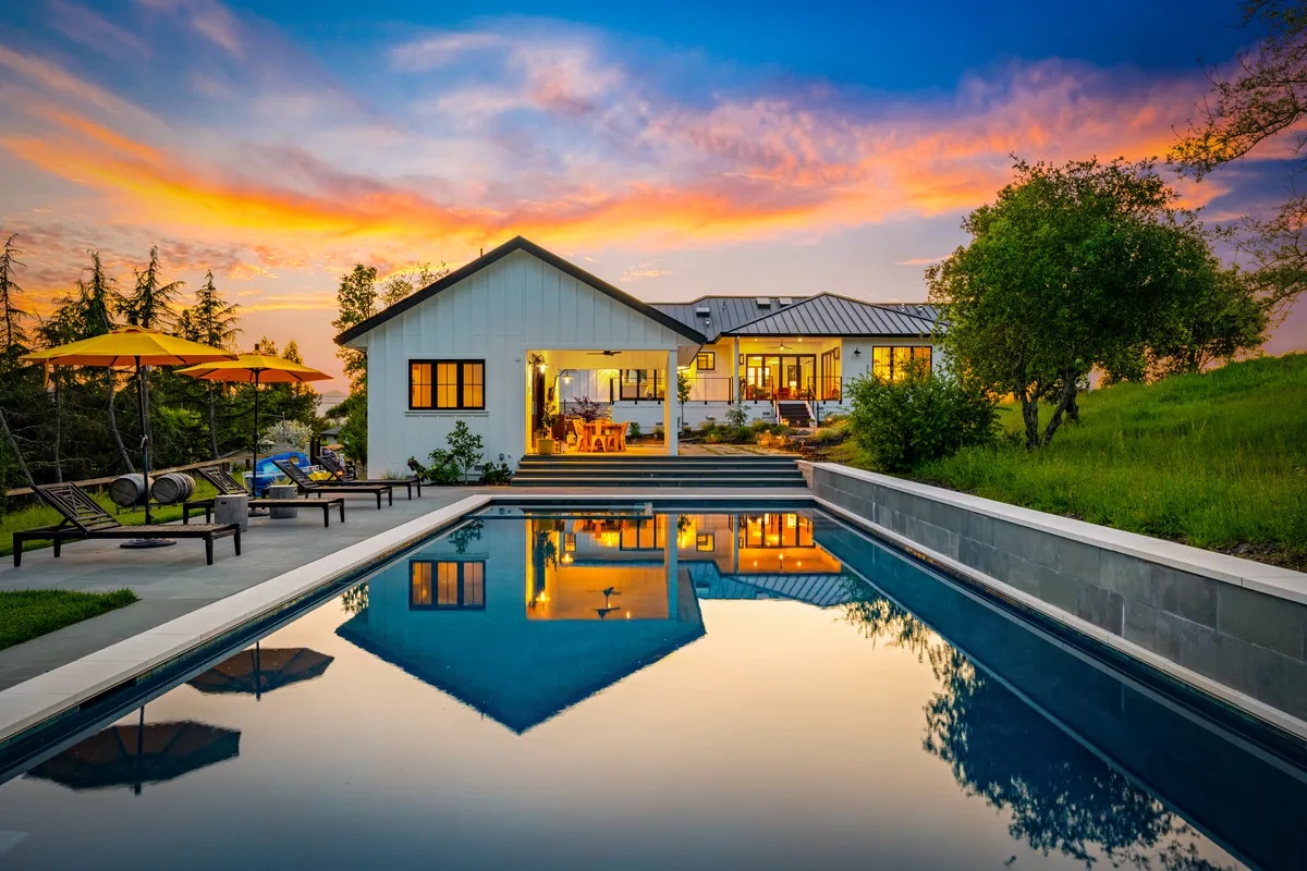 Discover more of Healdsburg