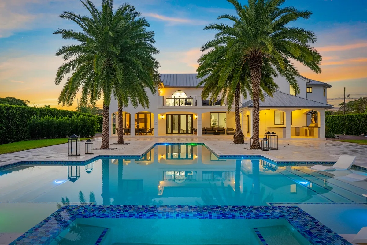 Discover more pet-friendly spots in Florida