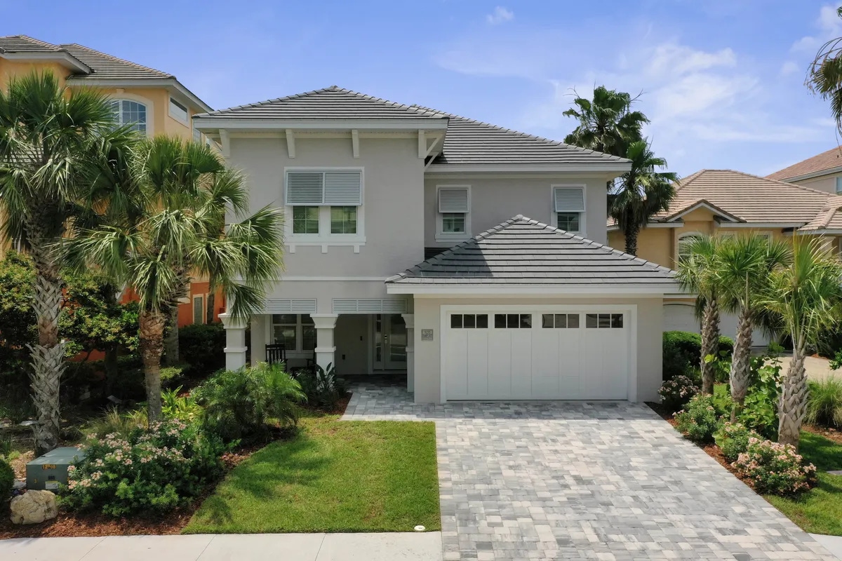 Discover more large groups activities in Palm Coast