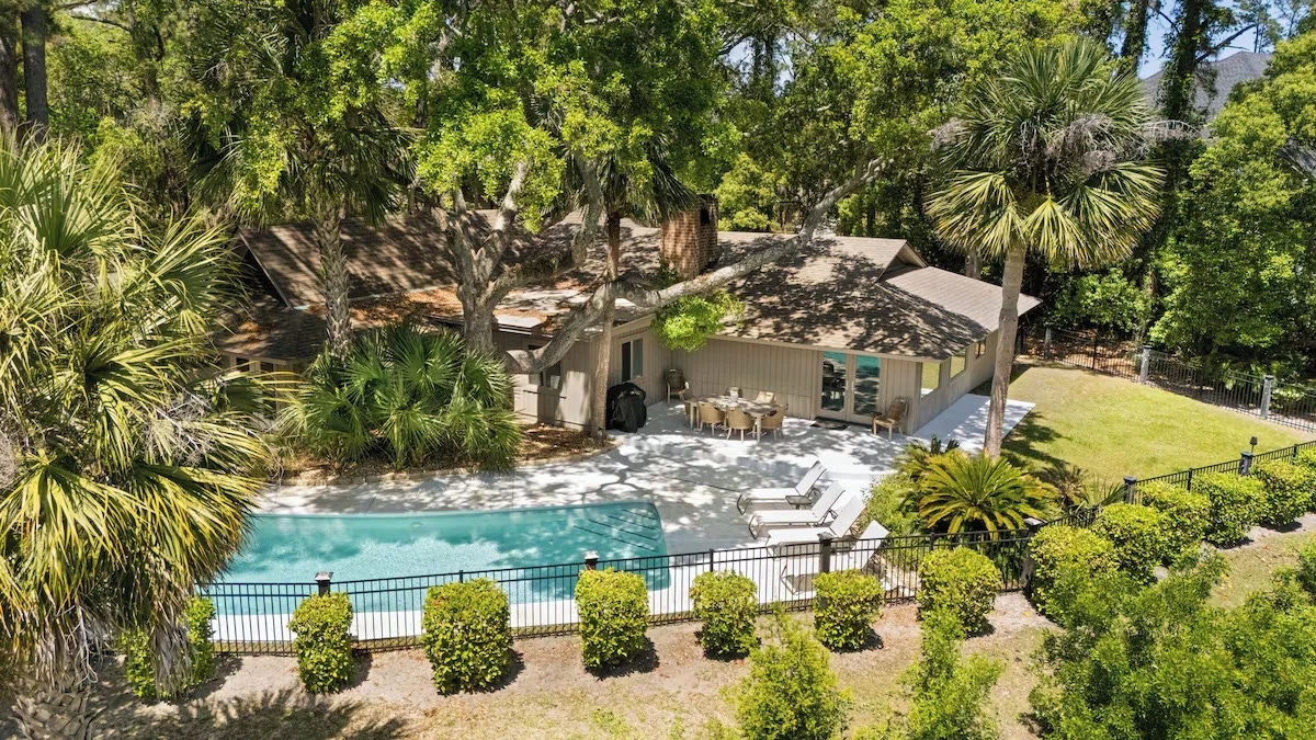 Discover more pet-friendly spots in Hilton Head Island