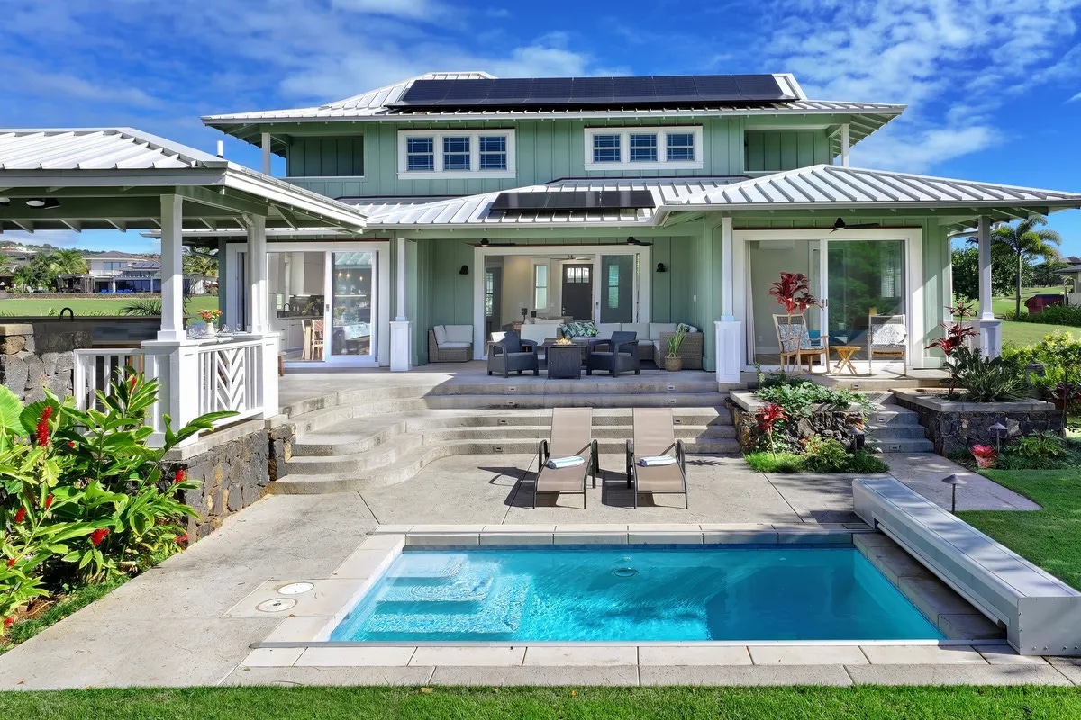 Welcome to your large group retreat in Koloa